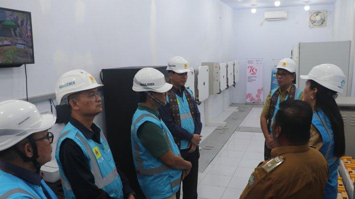 Suasana di dalam PLTS Laotongan yang baru saja diresmikan (10/9)