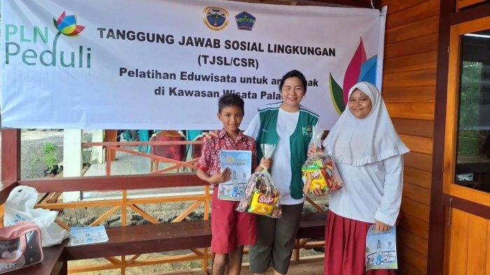 Pelatihan Dasar pengembangan Eduwisata dengan memberikan Pengenalan Wisata Palaes dalam bentuk belajar Bahasa Inggris gratis yang berkolaborasi dengan Yayasan Atackerz serta memberikan Edukasi Kelistrikan bahaya dan manfaat listrik melalui Komik Si Lintar bagi 30 Anak-Anak di Desa Berdaya PLN yaitu Desa Palaes.