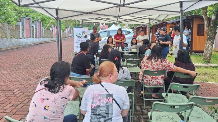 PLN Unit Induk Distribusi (UID) Sulawesi Utara, Tengah, dan Gorontalo (Suluttenggo) melalui HUB UMK Suluttenggo yang berlokasi di PLN Unit Pelaksana Pelayanan Pelanggan (UP3) Manado memberikan Pelatihan, Pengembangan Kewirausahaan dan memfasilitasi pengurusan izin usaha kepada 30 UMK Binaan PLN.
