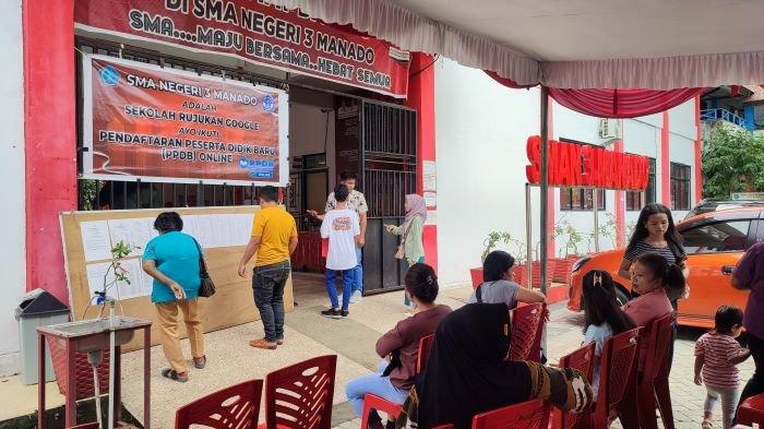 Potret Suasana Pendaftaran Kembali PPDB 2024 di SMAN 3 Manado di Hari Kedua