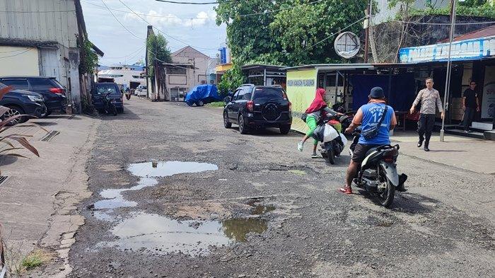 Pengunjung keluhkan fasilitas yang ada di Pelabuhan Manado. Sulawesi Utara.