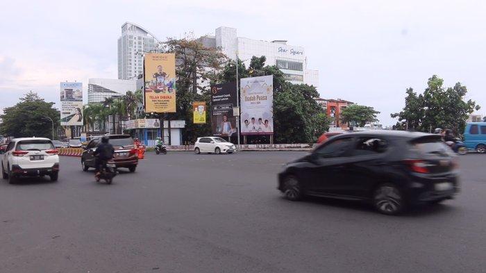 Persimpangan Jalan Wolter Mongisidi dan Pierre Tendean, Manado, Sulawesi Utara