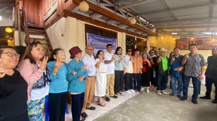 Pertemuan keluarga besar sigar orang tua dari Prabowo Subianto di Langowan Minahasa bersama Calon Gubernur Sulut Yulius Komaling.