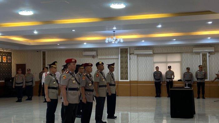 Polda Sulawesi Utara melaksanakan upacara serah terima jabatan sejumlah pejabat utama