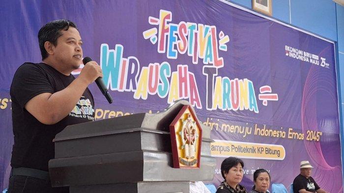Sambutan Direktur Poltek KP Bitung Direktur Politeknik KP Bitung I GP Gede Rumayasa Yudana, S.Pi, M.P dan penutupan oleh Plh Wadir III Politeknik KP Bitung Saeful Ahmad Tauladani, S.St.Pi, M.Si Festival Wirausaha Taruna Poltek KP Bitung.