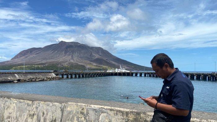 Potret terkini di Gunung Ruang Kabupaten Kepulauan Sitaro yang sebelumnya terjadi erupsi hebat