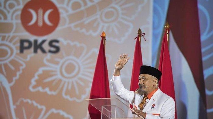 Presiden PKS Ahmad Syaikhu. PKS jadi Partai Politik terakhir yang masih Oposisi terhadap rezim pemerintahan Presiden Jokowi.