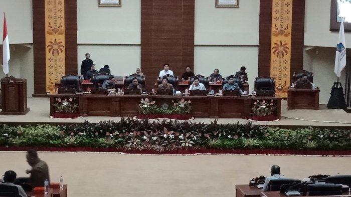 Rapat Paripurna Pembahasan 3 Ranperda Inisiatif DPRD Sulut, Jumat (14/6/2024)