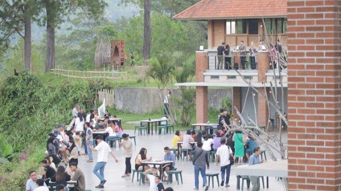 Resort di Kawasan Danau Linow, jalan Linow, Lahendong, Kecamatan Tomohon Selatan, Kota Tomohon.
