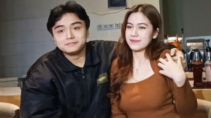 Rinoa Aurora Senduk Dirangkul Leon Dozan setelah Berbaikan. Rinoa Pilih putus dan tak ingin melanjutkan hubungan dengan Leon Dozan.