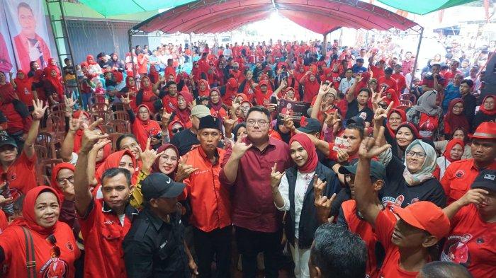 Ketua Tim Pemenangan Daerah (TPD) Ganjar Pranowo - Mahfud MD Sulawesi Utara (Sulut) Rio Dondokambey saat berkunjung ke Bolaang Mongondow Raya BMR belum lama ini.