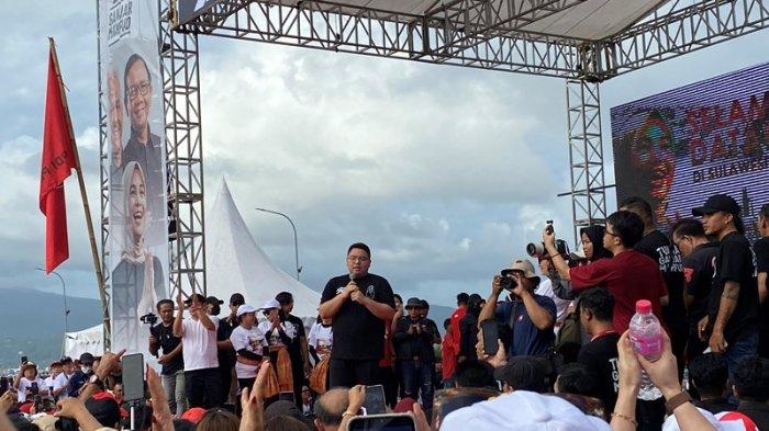 Siti Atikoh istri Capres Ganjar Pranowo Ikut Senam di Kawasan Megamas Manado