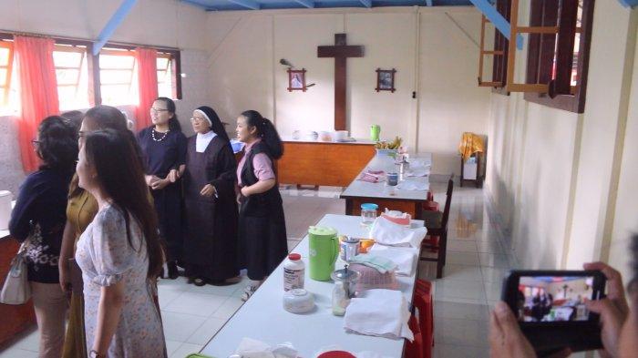 Suasana dalam Biara Karmel OCD Santa Theresia dari Kanak-kanak Yesus di Jalan Opo Worang, Kelurahan Kakaskasen Tiga, Kecamatan Tomohon Utara, Kota Tomohon, Sulawesi Utara, Sabtu (4/5/2024).