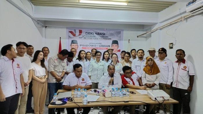 Suasana di DPC Gerindra Manado saat deklarasi dukungan Prabowo-Gibran sebagai Capres-Cawapres 2024, Rabu (11/10/2023).