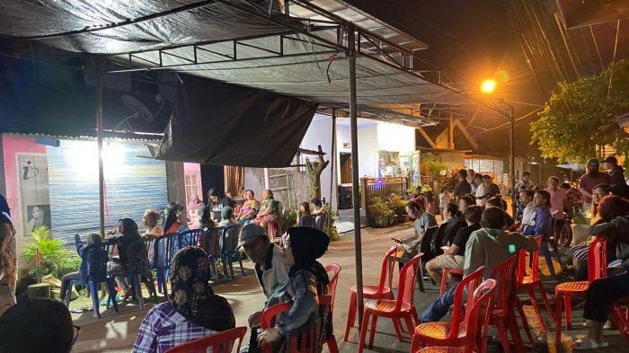 Suasana di Rumah Duka Arfan Latief, Korban Lakalantas di Jalan Adipura, Kota Manado, Sulawesi Utara, Selasa (14/1/2025).