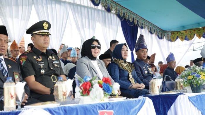 Tatong Bara Hadiri Upacara HUT ke-15 Boltim