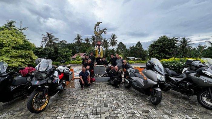 Touring komunitas motor Bloedus Mammotoro dari Makasaar Sulawesi Selatan ke Manado Sulawesi Utara