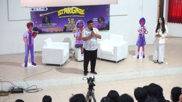Berlangsung interaktif di auditorium Fakultas Teologi (FTEOL) UKSW, acara yang dihadiri lebih dari 100 peserta ini mengangkat tajuk “Star Gaze”.