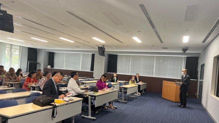 Wakil Gubernur Sulut Steven O.E. Kandouw bersama rombongan jajaran Pemprov Sulut mempelajari langsung manajemen lingkungan dan penanganan bencana alam di Jepang, Jumat (7/7/2023).