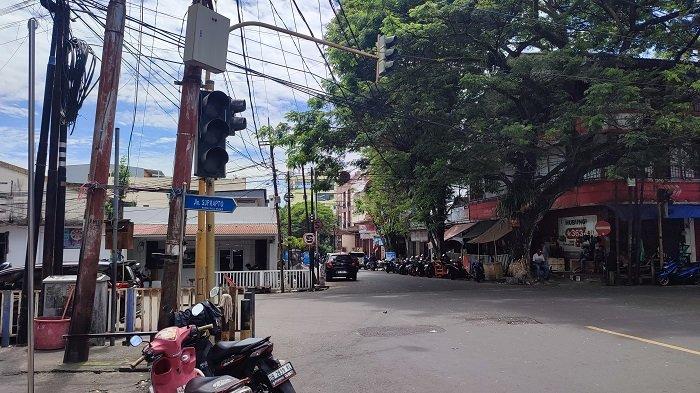 Warga Keluhkan, Lampu Lalu Lintas di Persimpangan Jalan Pelabuhan Manado Sulawesi Utara