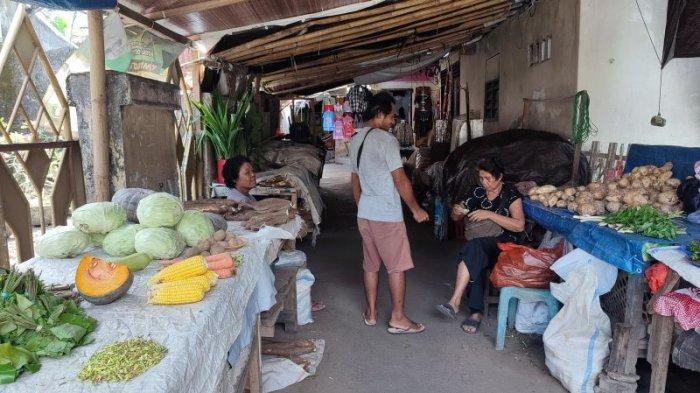 Suasana Pasar Tuminting, Manado, Sulawesi Utara, Sabtu (8/6/2024).