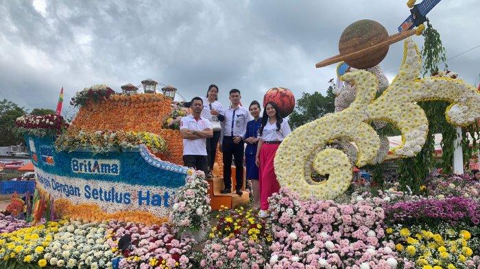 Bank BRI merupakan sponsor pendukung pelaksanaan TIFF 2023 Tomohon dan mengambil bagian menjadi peserta dalam pelaksanaan Carnaval of Fower dengan menampilkan kendaraan hias berbentuk Kapal Laut