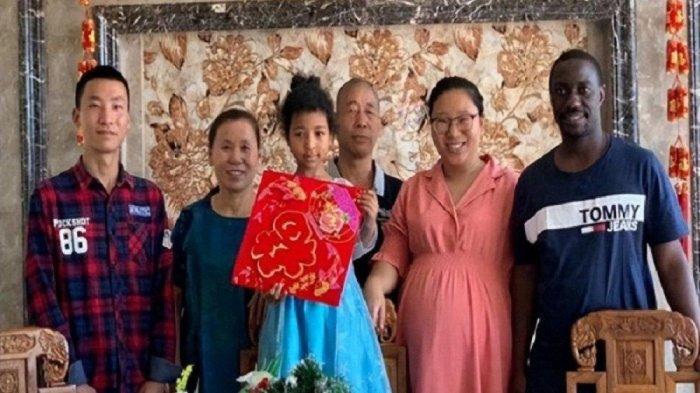 Aries kini hidup makmur jadi istri Charles