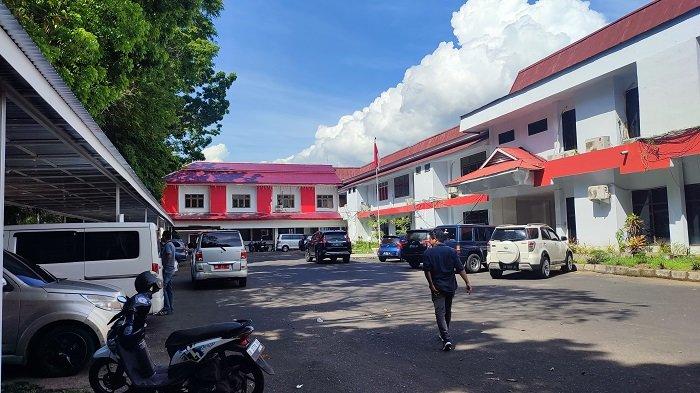 Kondisi terkini kantor DPRD Manado saat dikunjungi Tribun manado, Senin (22/05/2023).