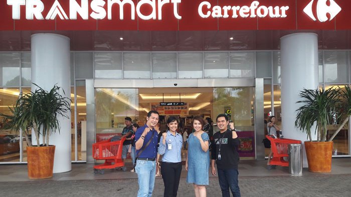 (arsip Tribun Manado) Management Transmart Kawanua Manado bersama panitia pelaksana 1st Anniversary Transmart Kawanua Manado