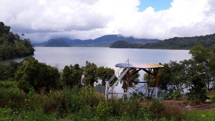 Danau Mooat, Kabupaten Bolaang Mongondow Timur, Sulawesi Utara.