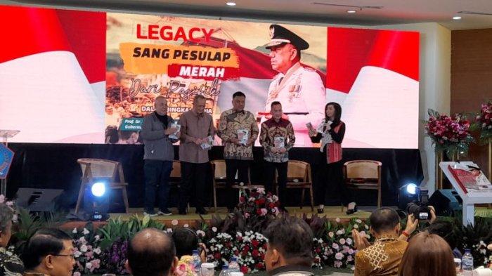 Peluncuran buku Legacy Sang Pesulap Merah dari Pasifik di Hotel Lume'os, Cempaka Putih, Jakarta, Sabtu (14/10/2024).