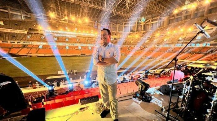 Potret terbaru Gubernur DKI Jakarta Anies Baswedan bersama sejumlah musisi di Jakarta International Stadium (JIS).