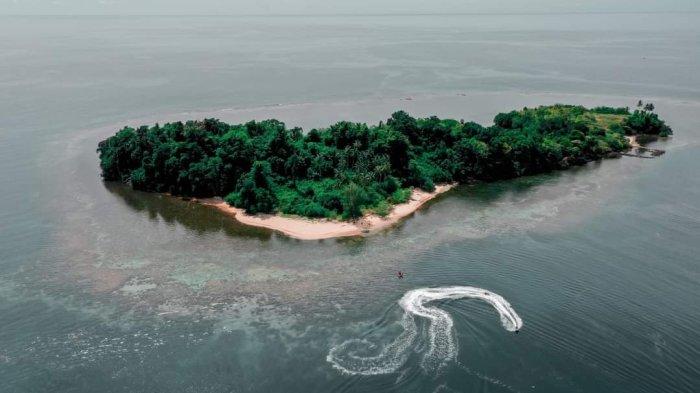 Pulau Pondang di Kabupaten Bolsel.