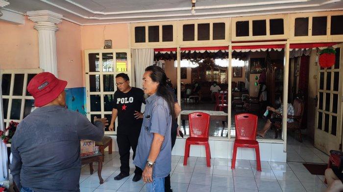 Suasana rumah duka Kelurahan Malalayang 1 Barat, Kecamatan Malalayang, Kota Manado, Sulawesi Utara.