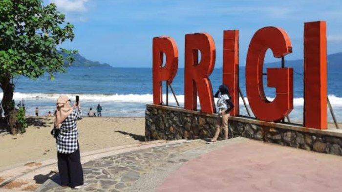 Pantai Prigi di Kabupaten Trenggalek