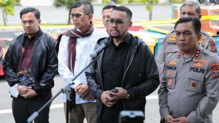 Wakil Ketua Komisi III DPR RI, Ahmad Sahroni, menyoroti hobi AKBP Achiruddin Hasibuan yang gemar memamerkan Motor Gede (moge) di akun Instagram pribadinya.