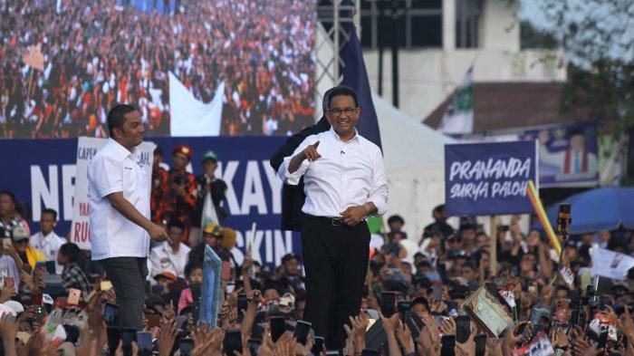 Anies Baswedan saat menggelar kampanye di Lapangan Reformasi, Kecamatan Percut Seituan, Kabupaten Deli Serdang, Kamis (1/2/2024).
