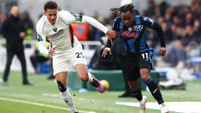 IMBANG - Venezia berhasil menahan imbang Atalanta dengan skor 0-0 pada pekan ke-27 Liga Italia 2024-2025, Sabtu (1/3/2025).