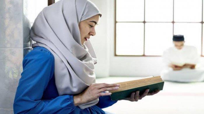 Baca Al Quran di Masjid