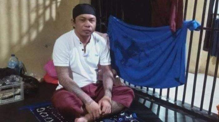Foto Bemo semasa hidup saat menjalani hukuman di penjara