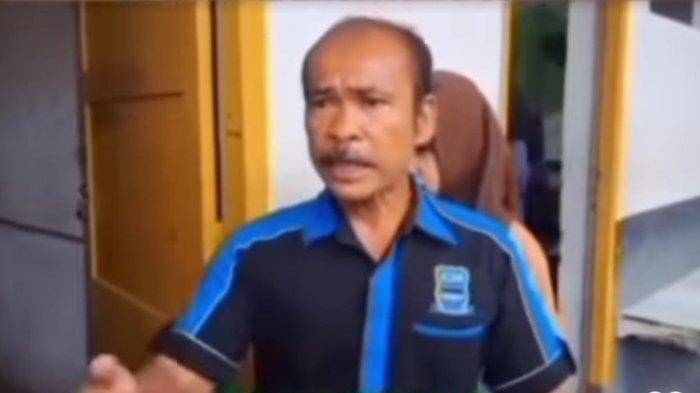 Choky orang tua siswa yang tinggal kelas di SMA 8 Medan protes dan ngamuk ke sekolah pada saat pembagian raport, Sabtu (22/6/2024).