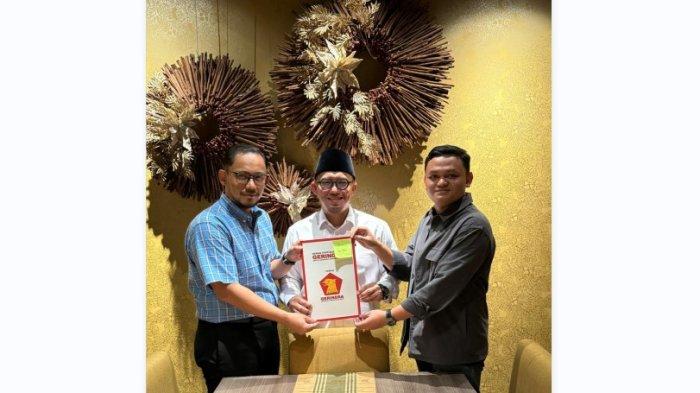 Dewan Pimpinan Pusat (DPP) Partai Gerindra memberikan rekomendasi kepada pasangan calon dr Donal Anjar Simanjuntak dan Muhammad Andri Alfisah untuk pemilihan kepala daerah (Pilkada) 2024 di Kota Binjai.