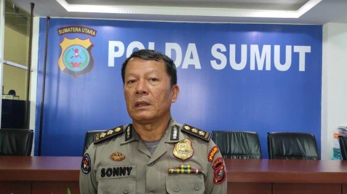 Kasubbid Penmas Polda Sumut AKBP Sonny W Siregar saat diwawancarai, di Polda Sumut, Selasa (16/4/2024).Polda Sumut janji akan menindak tegas Bripka Berlin Sinaga yang diduga lakukan kekerasan dalam rumah tangga (KDRT) jika terbukti.