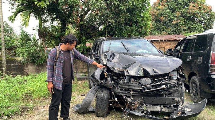 Kondisi mobil Toyota Fortuner BK 1778 AEW, telah diamankan di Pos Lantas Polsek Sunggal, usai menabrak sejumlah kendaraan di Jalan Abdul Hakim, Kecamatan Medan Selayang, pada Minggu (12/1/2025) malam. Akibat kejadian ini, tiga orang tewas, Senin (13/1/2025).