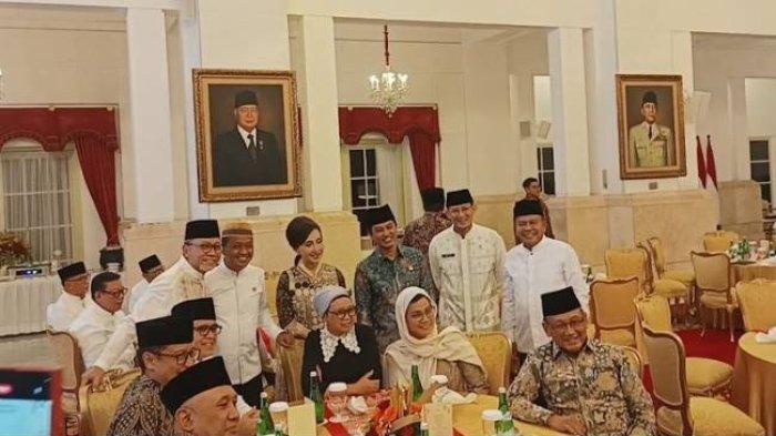 Sejumlah menteri hadir dan berfoto bersama di acara buka bersama Presiden Joko Widodo, Wakil Presiden Maruf Amin dan anggota Kabinet Indonesia Maju di Istana Kepresidenan, Jakarta, Kamis (28/3/2024).