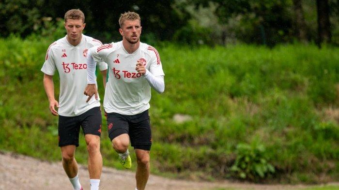 Mason Mount berlatih bersama skuat Manchester United