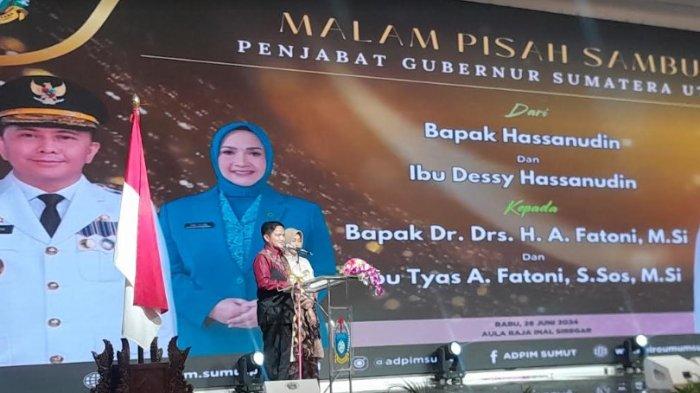 Mayjen TNI (purn) Hassanudin dan Dessy Hassanudin menceritakan kesan selama memimpin Provinsi Sumatra Utara. Hal ini disampaikannya dalam malam pisah sambut Pj Gubernur Sumut dari Hassanudin ke Agus Fatoni di Aula Raja Inal Siregar, kantor Gubernur Sumut, Jalan Diponegoro, Kota Medan, Rabu (26/4/2024).
