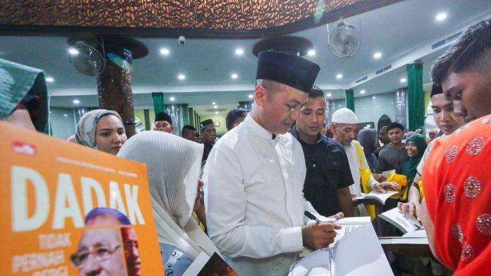 Wakil Gubernur (Wagub) Sumatera Utara (Sumut) Musa Rajekshah bersama Gramedia meluncurkan buku