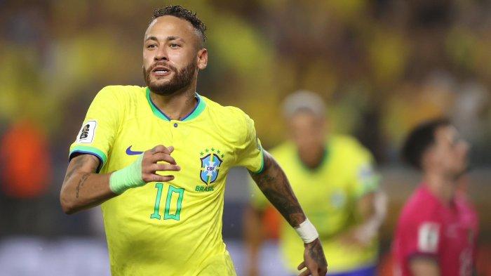 Neymar selebrasi usai cetak gol ke gawang Bolivia di Kualifikasi Piala Dunia 2026. Berkat dua golnya di, Neymar mencetak sejarah sebagai pencetak gol terbanyak Timnas Brasil melewati Pele