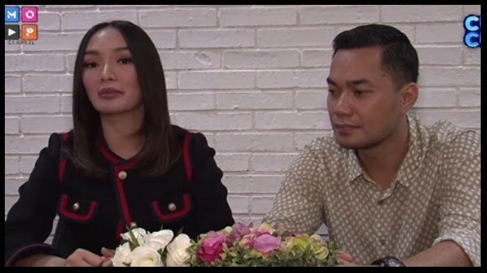 Pedangdut Zaskia Gotik dan Suami
